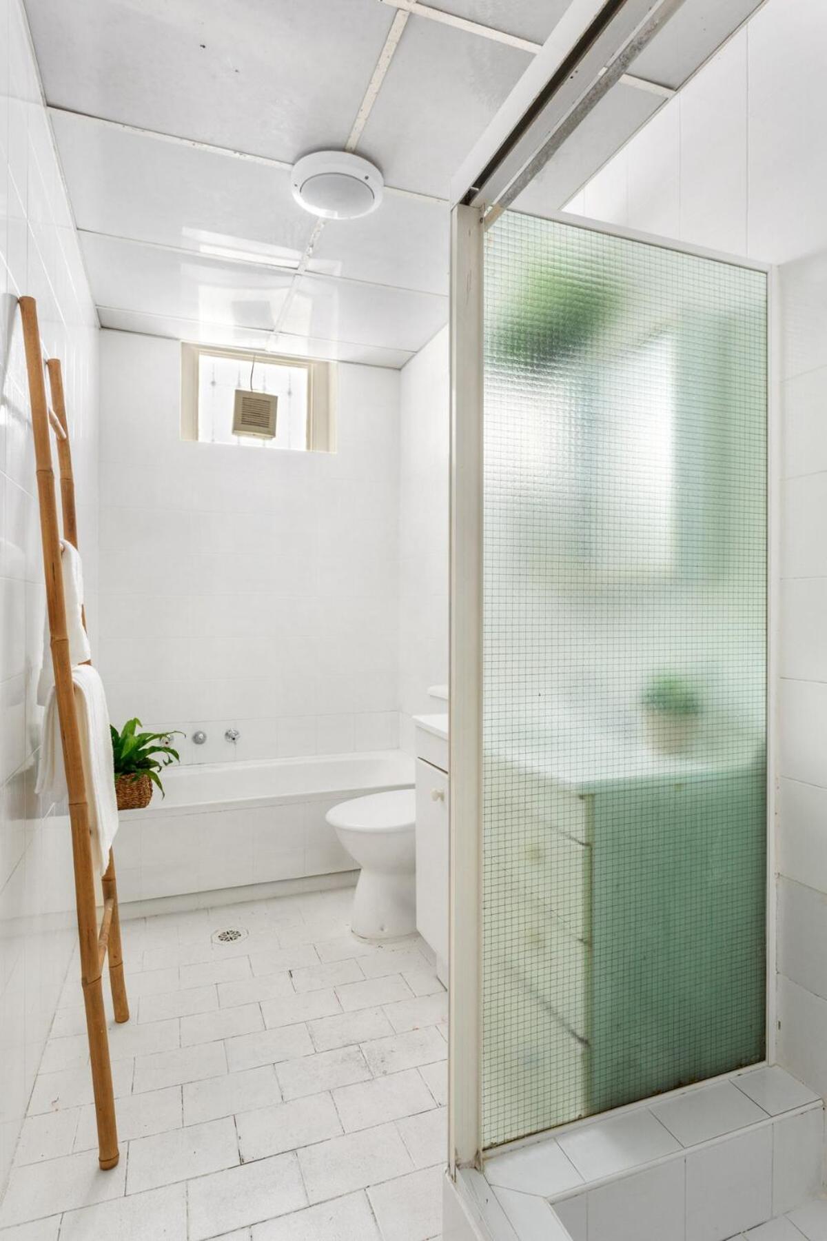 Stylish Bondi Icebergs Ocean View Garden Sydney