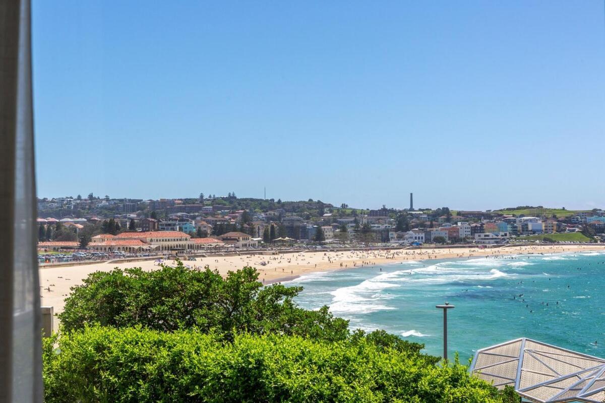 Stylish Bondi Icebergs Ocean View Garden