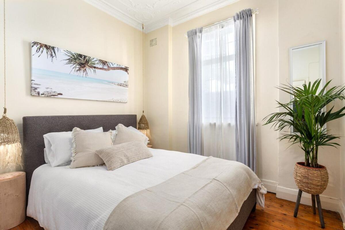 Stylish Bondi Icebergs Ocean View Garden Sydney