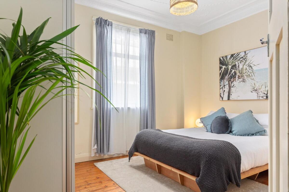 Apartment Stylish Bondi Icebergs Ocean View Garden